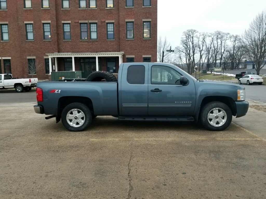 Truck without lift kit